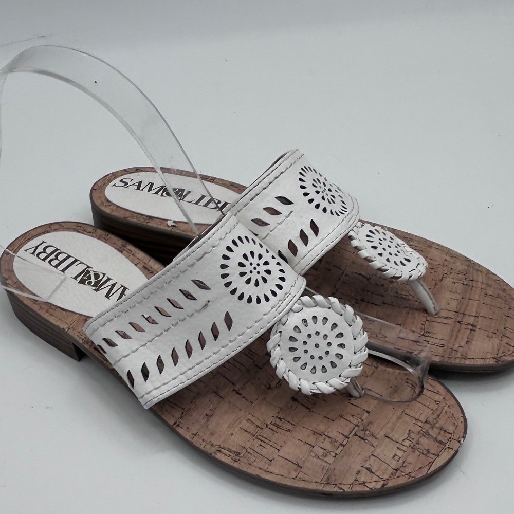 Sam & Libby White Laser Cut Medallion Thong Sandals Cork Print Flats Size 6